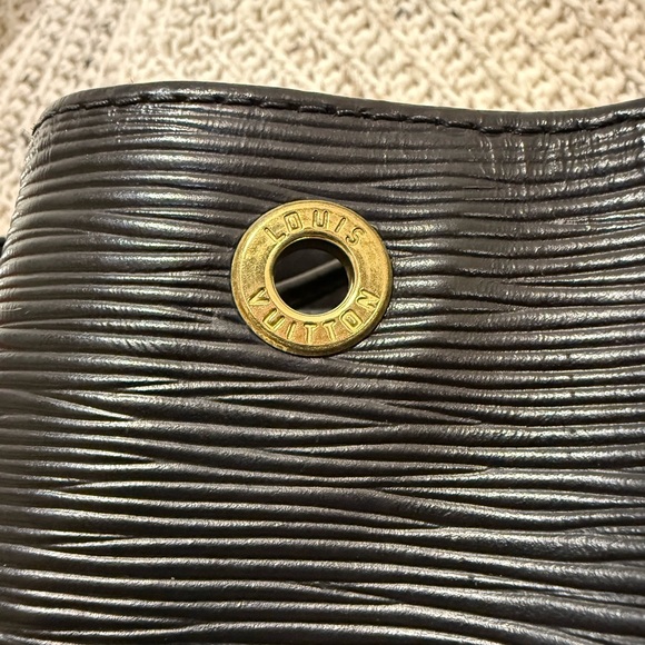 Louis Vuitton Black Epi Noe Bucket Bag - Picture 16 of 16